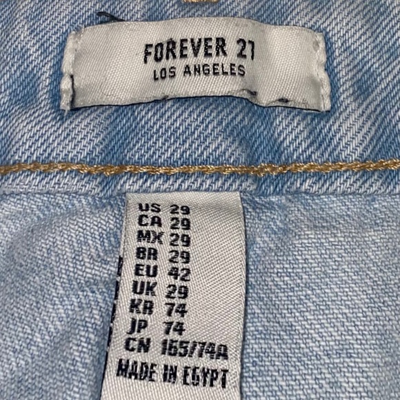 Forever 21 High Waisted Light Distressed Shorts - Picture 4 of 5